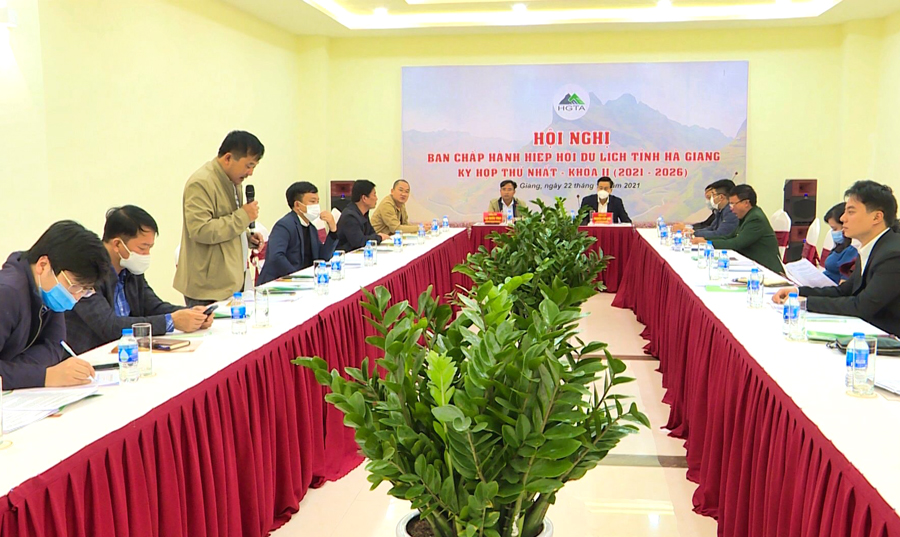 Toàn cảnh hội nghị.