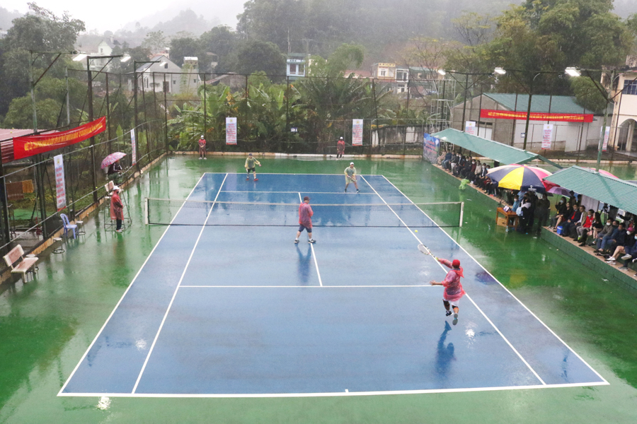 Mặc dù thời tiết không thuận lợi nhưng ở vòng Chung kết các VĐV cống hiến cho khán giả những trận đấu kịch tính, những pha bóng đẹp mắt.