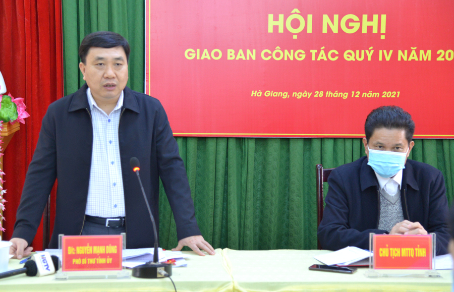 Phó Bí thư Tỉnh ủy Nguyễn Mạnh Dũng phát tại hội nghị