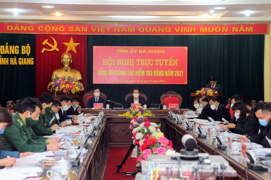 Các đại biểu dự tại điểm cầu Tỉnh ủy.