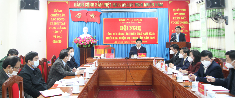 Phó Bí thư Tỉnh ủy Nguyễn Mạnh Dũng phát biểu chỉ đạo hội nghị.