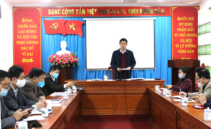 Đồng chí Vũ Mạnh Hà phát biểu tại hội nghị giao ban báo chí tháng 12.2021.