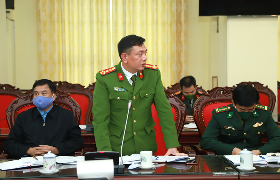 Lãnh đạo công an tỉnh báo cáo công tác bảo đảm an ninh trật tự, phòng chống tội phạm