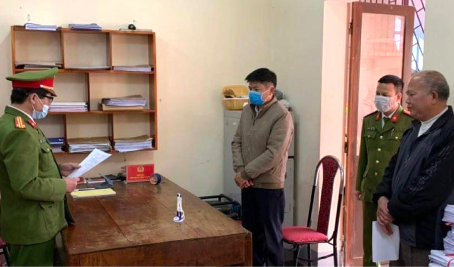 Cơ quan Cảnh sát điều tra công bố quyết định khởi tố vụ án, khởi tố bị can Bế Văn Sơn.