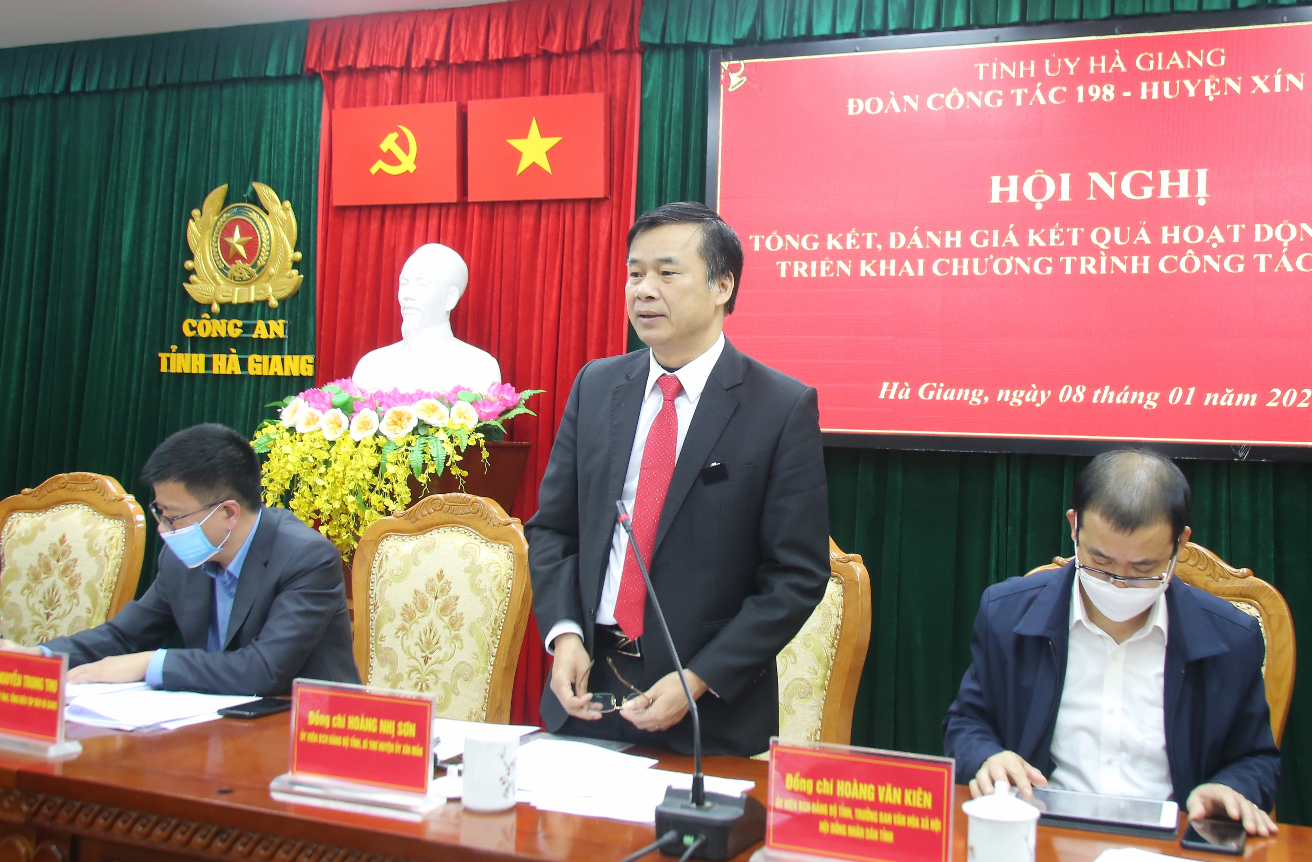 Đồng chí Hoàng Nhị Sơn, Tỉnh ủy viên, Bí thư Huyện ủy Xín Mần mong muốn tiếp tục nhận được sự quan tâm của Đoàn công tác trong năm 2022.