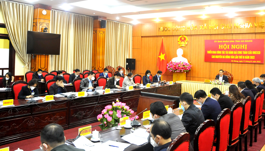 Toàn cảnh hội nghị.