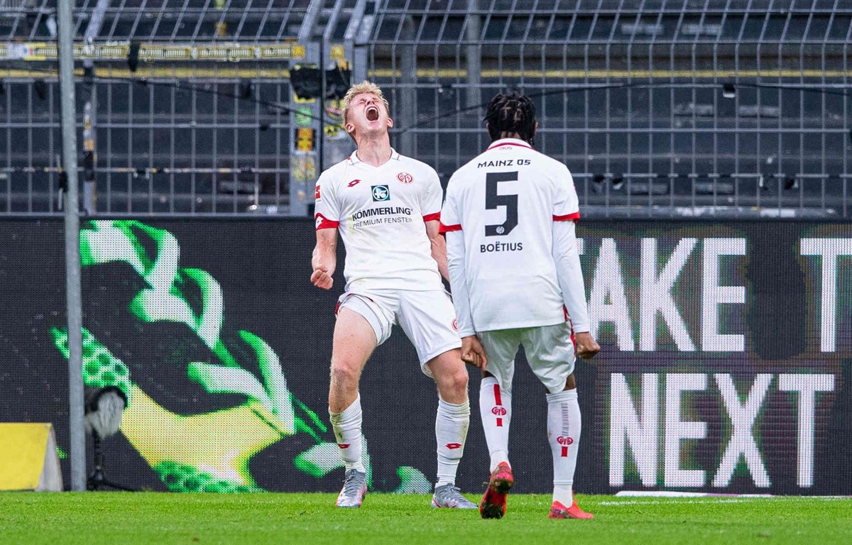 Kết quả Bundesliga: Thắng Dortmund, Mainz 05 tách nhóm ...