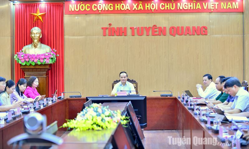 Lấy người dân làm trung tâm trong chuyển đổi số