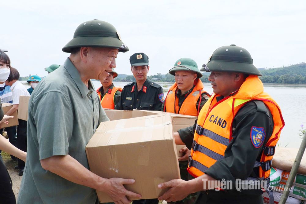 Tổng Bí thư, Chủ tịch nước Tô Lâm kiểm tra công tác ...